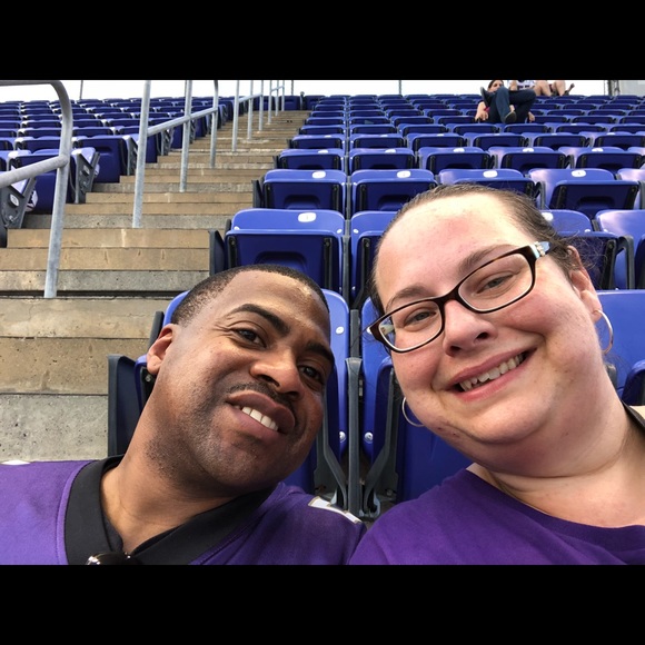 Meet your Posher, Jennifer - Picture 1 of 1